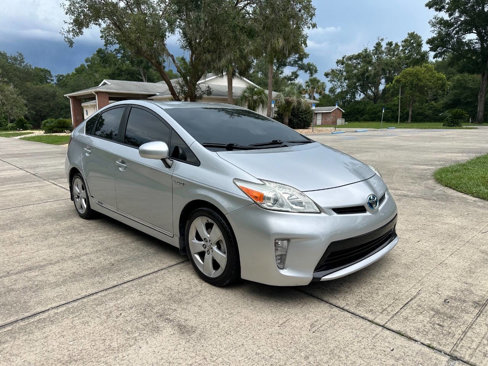 Used 2014 Toyota Prius Three image 1