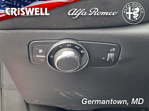 New 2024 Alfa Romeo Tonale Veloce w/ Active Assist Package image 33
