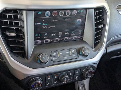 Used 2019 GMC Acadia SLT image 18