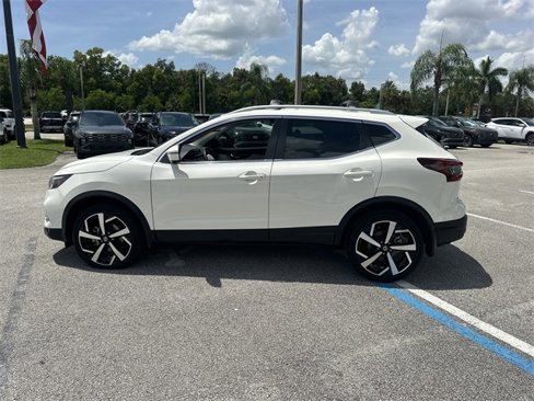 Used 2022 Nissan Rogue Sport SL w/ Premium Package image 12
