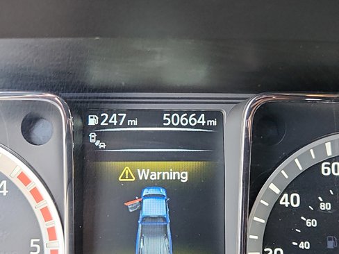Used 2017 Nissan Titan Platinum Reserve image 11