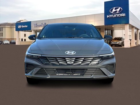 New 2025 Hyundai Elantra SEL image 12
