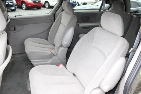 Used 2002 Dodge Grand Caravan Sport image 17