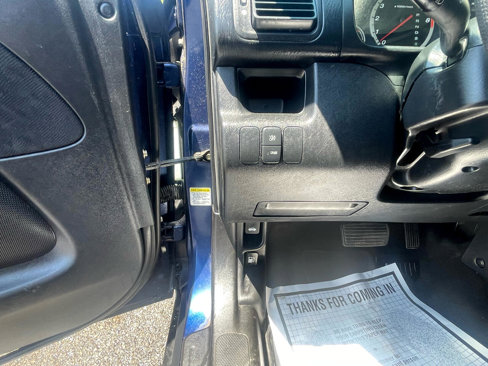 Used 2005 Honda CR-V LX image 17