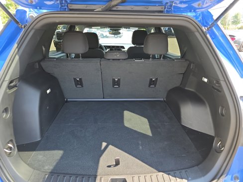 Used 2025 GMC Terrain Elevation image 5