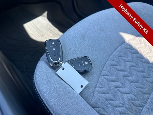 Used 2022 Chevrolet Equinox LS w/ LS Convenience Package image 25