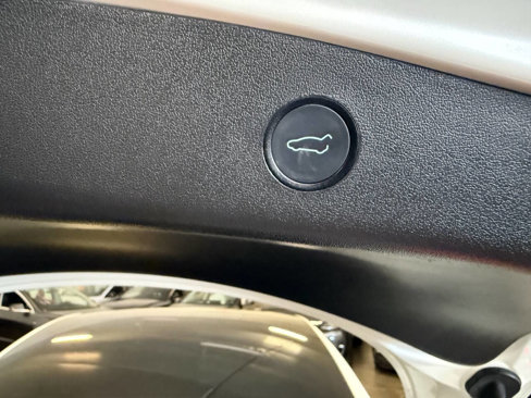 Used 2021 Tesla Model 3 Standard Range Plus image 22