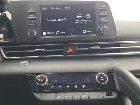 Used 2023 Hyundai Elantra SEL image 20
