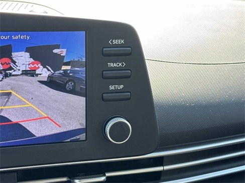 Used 2021 Hyundai Elantra SEL image 29