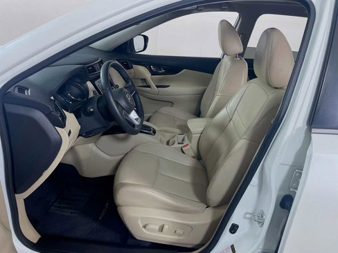 Used 2019 Nissan Rogue SL w/ Premium Package image 19