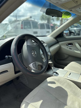 Used 2011 Toyota Camry LE image 10