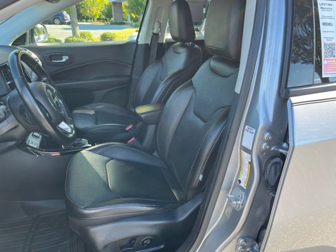 Used 2021 Jeep Compass Limited image 12