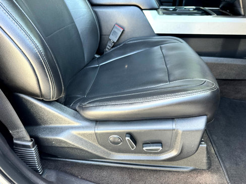 Used 2018 Ford F250 Lariat w/ Lariat Value Package image 47