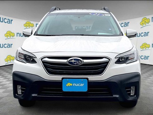 Used 2021 Subaru Outback Premium image 2