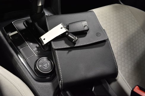 Used 2019 Volkswagen Tiguan S w/ Driver Assistance Package image 37