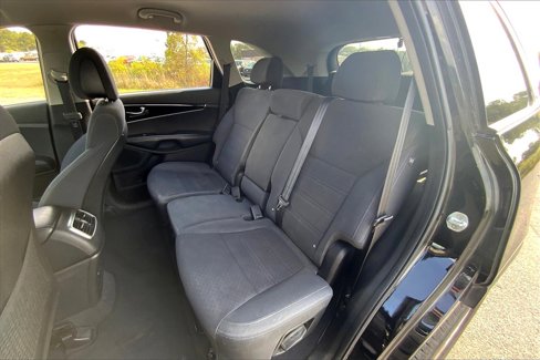 Used 2016 Kia Sorento LX image 27