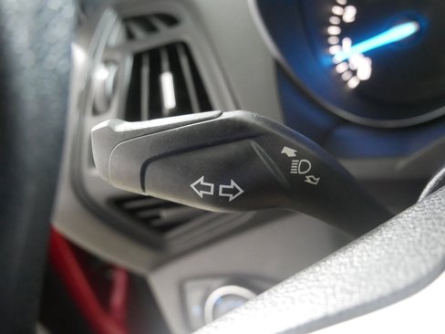 Used 2015 Ford Escape SE image 31