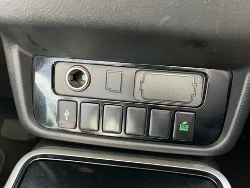 Used 2020 Mitsubishi Outlander ES image 22