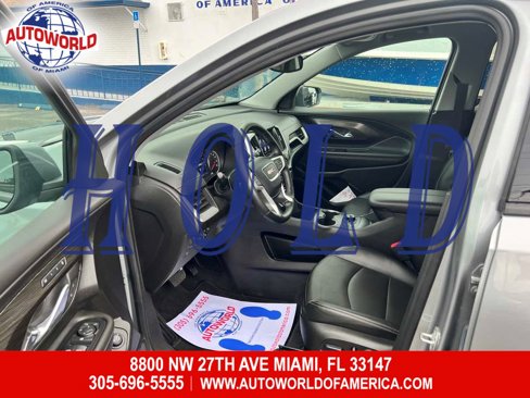 Used 2023 GMC Terrain SLT image 11