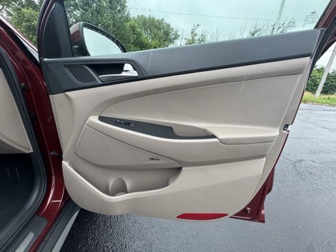 Used 2019 Hyundai Tucson Ultimate w/ Cargo Package image 21
