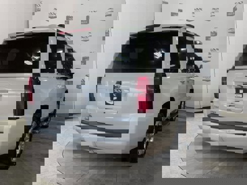 Used 2016 Chevrolet Tahoe LT image 5