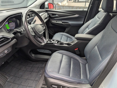 Used 2022 Chevrolet Bolt EUV LT w/ Convenience Package image 12