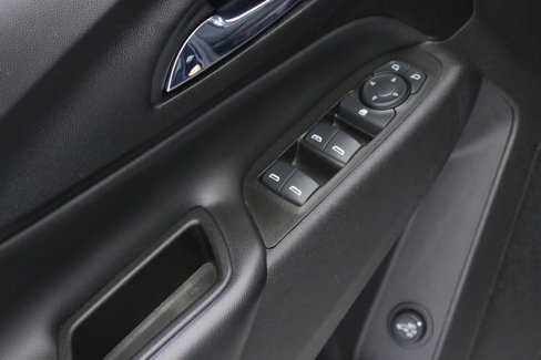 Used 2021 Chevrolet Equinox LT image 21