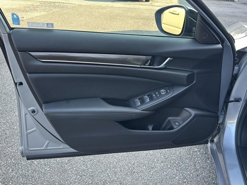 Used 2022 Honda Accord Sport image 14