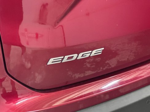 Used 2019 Ford Edge SEL w/ Equipment Group 201A image 15
