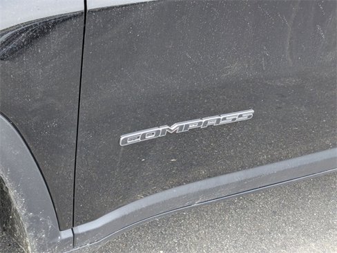 New 2025 Jeep Compass Limited image 13