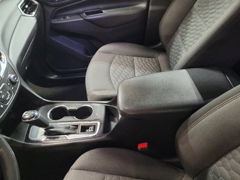 Used 2020 Chevrolet Equinox LT image 26
