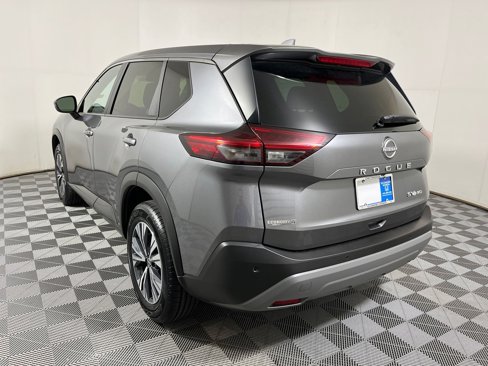 Used 2023 Nissan Rogue SV image 17