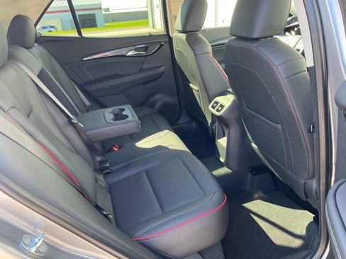 Used 2022 Buick Envision Essence w/ Sport Touring Package image 23