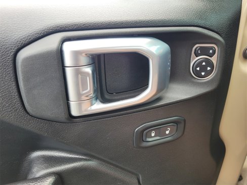 Used 2022 Jeep Gladiator Sport image 24