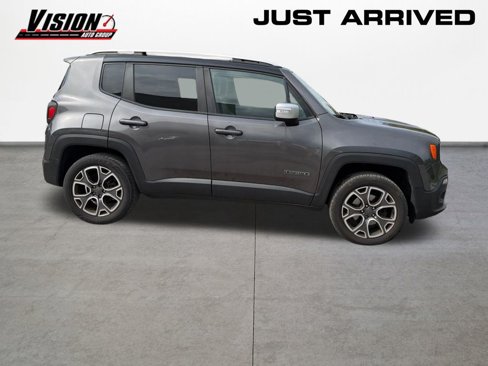 Used 2016 Jeep Renegade Limited image 4