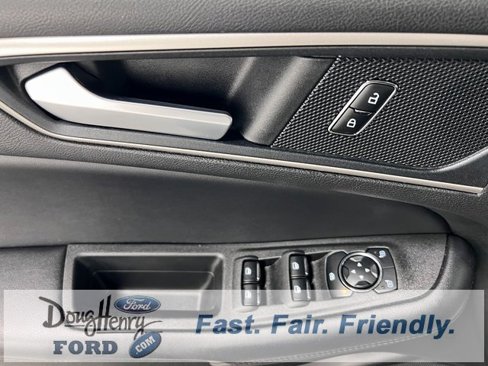 Used 2023 Ford Edge SEL image 23