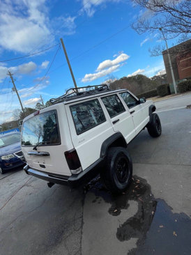Used 2000 Jeep Cherokee Sport image 13