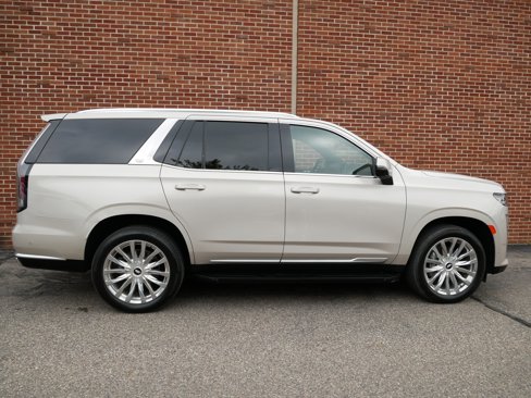Used 2021 Cadillac Escalade Premium Luxury w/ Driver Assist Tech Package image 26