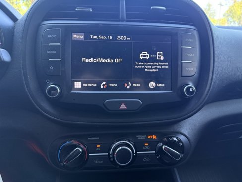 Used 2023 Kia Soul LX w/ LX Technology Package image 20