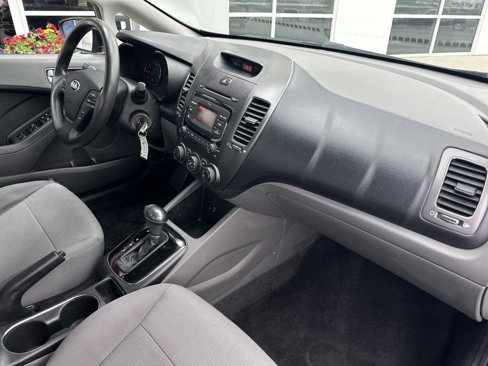 Used 2018 Kia Forte LX image 24