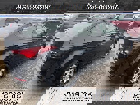 Used 2014 Hyundai Elantra SE image 4
