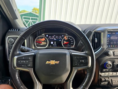 Used 2021 Chevrolet Silverado 2500 LTZ w/ LTZ Premium Package image 31