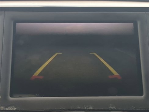 Used 2022 Chrysler Voyager LX image 20
