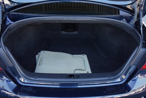 Used 2018 INFINITI Q70 Luxe image 8