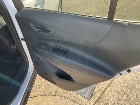 Used 2019 Chevrolet Equinox LT image 24