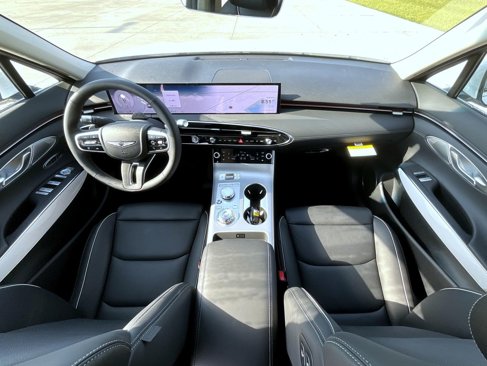 New 2026 Genesis GV70 2.5T Advanced image 12