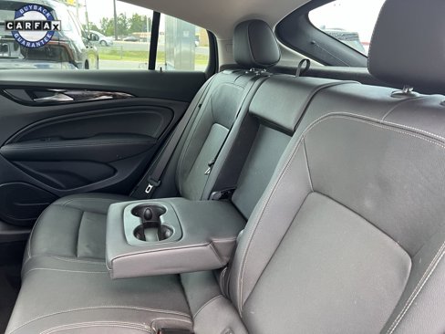 Used 2018 Buick Regal Essence w/ Driver Confidence Package #1 image 25