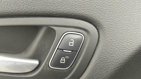 Used 2015 Ford Focus Titanium image 17