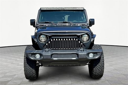Used 2018 Jeep Wrangler Unlimited Sport image 2