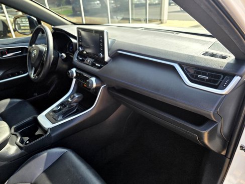 Used 2019 Toyota RAV4 XSE image 16